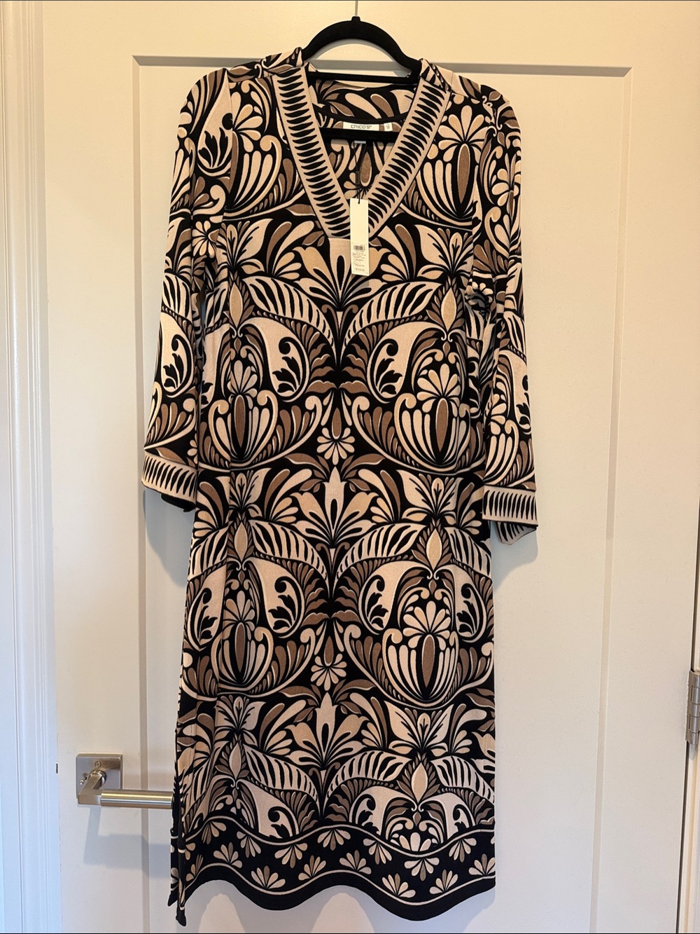 NWT Chico's Travelers Marrakesh V-Neck Dress in Smokey Taupe, size 1